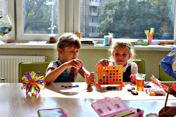 Время развивать детей в студиях «Академии маленьких гениев»