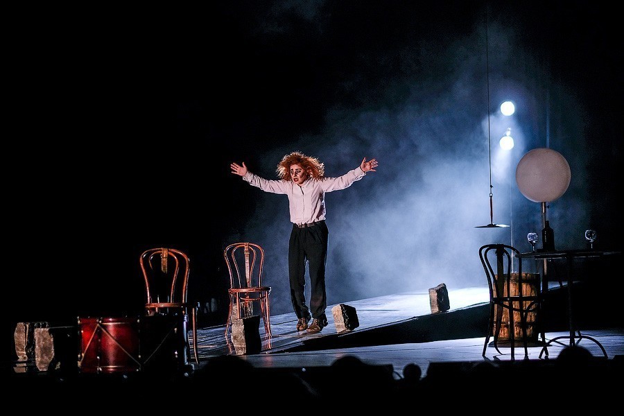 Живых больше нет: «Балтийские сезоны» завершились антивоенным спектаклем (фото)