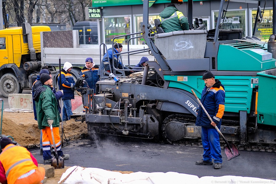 Временная брусчатка: как Киевскую готовят к техническому открытию движения (фото)