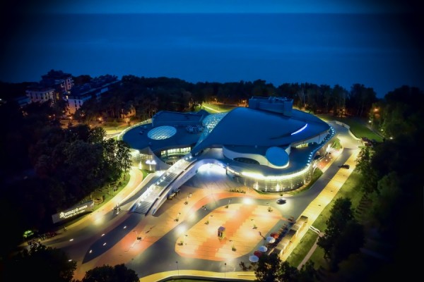 Волшебный вечер в мире музыки: незабываемый и небанальный подарок на 8 марта