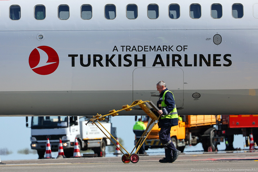Нужен берег турецкий: из Калининграда вылетел первый чартер Turkish Airlines в Анталью (фото)