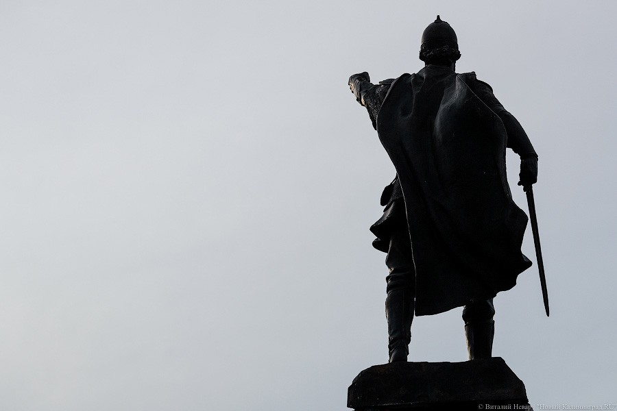 Невский в деталях: как выглядит новый памятник вблизи