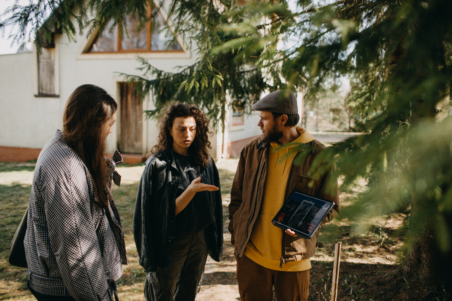 Социальная ловушка: как немецкий дом в Суходолье превратили в резиденцию для уличных художников (фото)