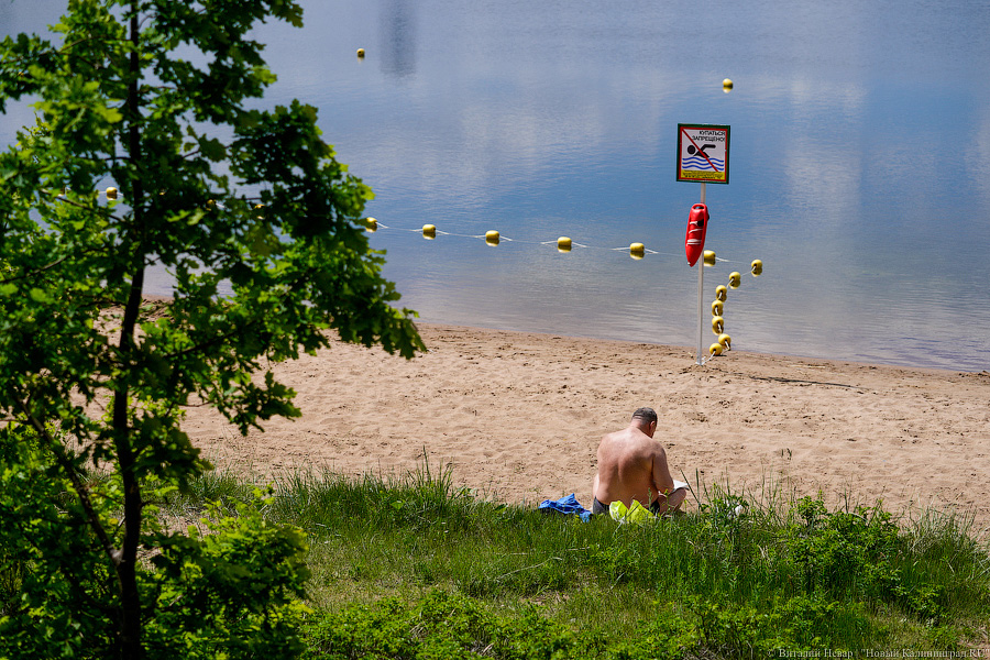 На пляжах Калининграда спасли двоих подростков