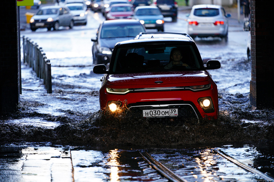 Другой берег улицы: Калининград затопило после шторма (да, опять)
