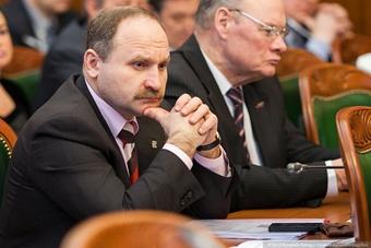 Лютаревич единогласно переизбран главой Ассоциации муниципальных образований