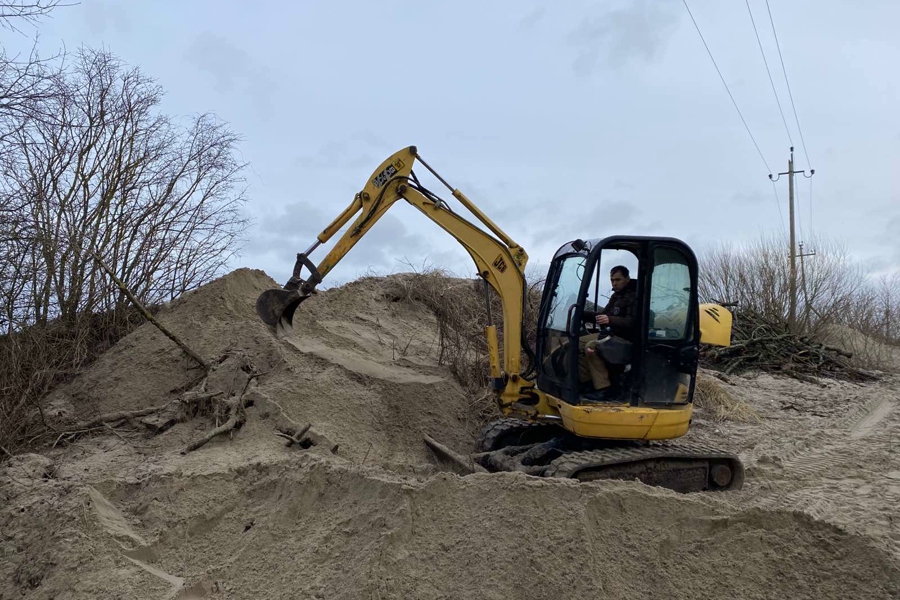 На Куршской косе начали восстанавливать авандюну (фото)