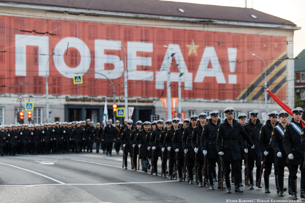 Другой формат по всей стране: в Калининграде прошла ночная репетиция парада Победы (фото)