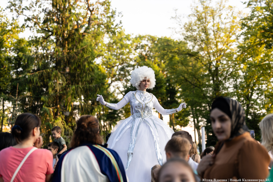 Яркая точка притяжения: как в Гурьевске открывали «Парк света» (фото)