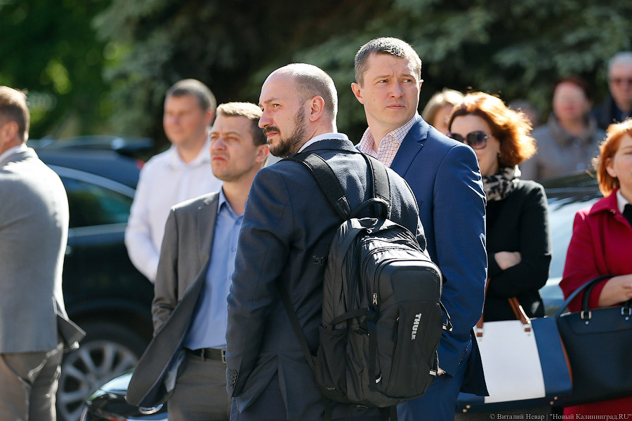 «Шланги, сирены, селфи»: как на Дмитрия Донского, 1, учились спасать всех врио