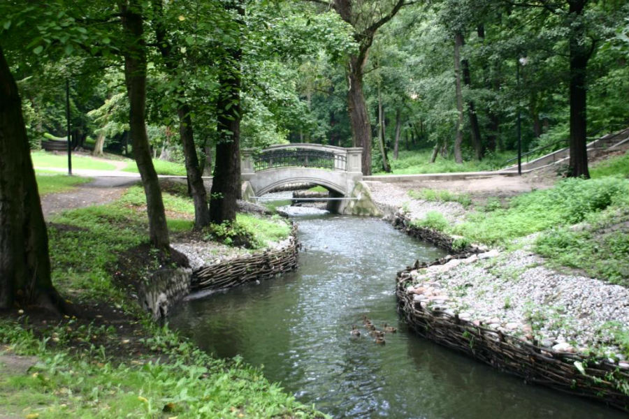 В Калининграде из-за ремонта моста понизят уровень воды в ручье Парковый