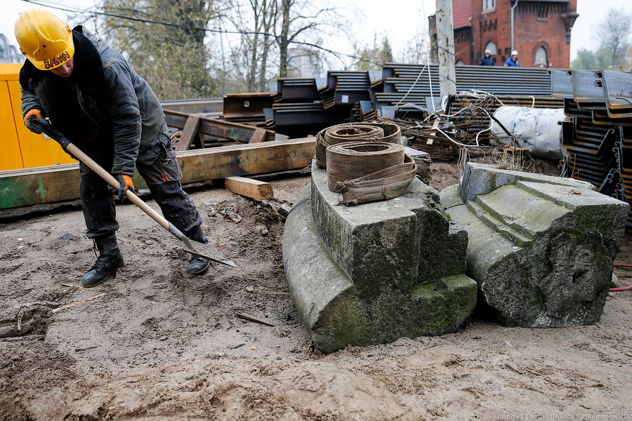 Разводной механизм Высокого моста передают в музей по частям (фото)