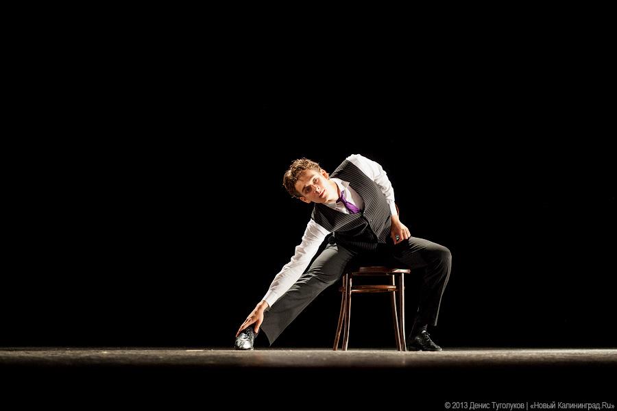 Всё о WooZoo: на «Балтийских сезонах» показали спектакль Олега Глушкова