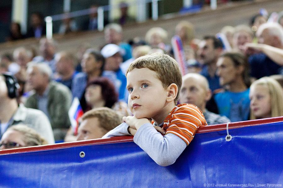 «Призрак успеха»: фоторепортаж с волейбольного матча «Россия — Сербия»