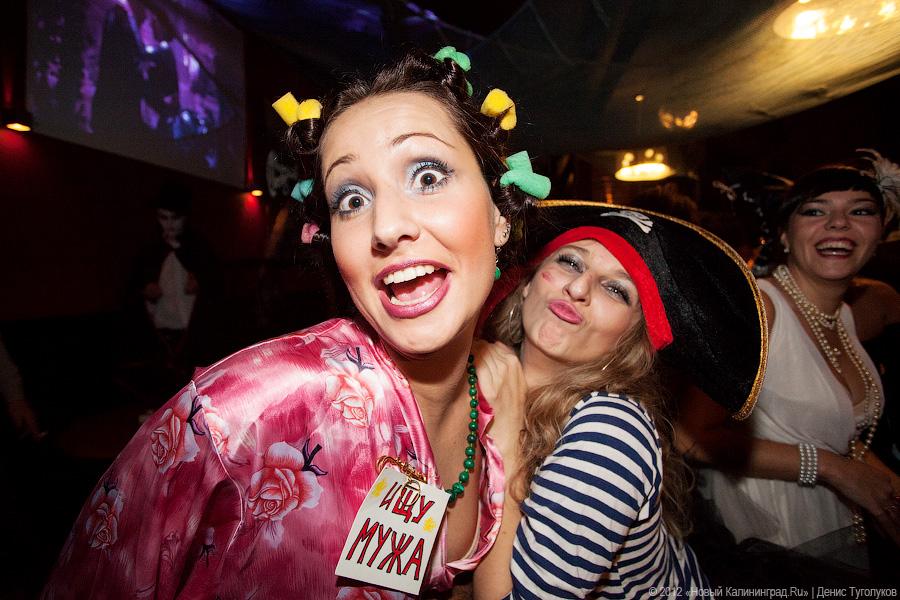 «Живее всех святых»: фоторепортаж с Хэллоуина на «Вагонке»