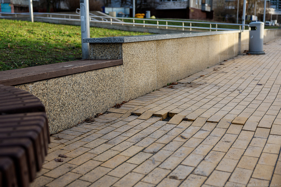 Трибуца и пустоты: что происходит с многострадальной набережной (фото)