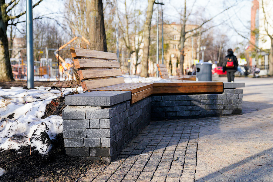 Как выглядит обновленная пешеходная зона на улице Рокоссовского без снега (фото)