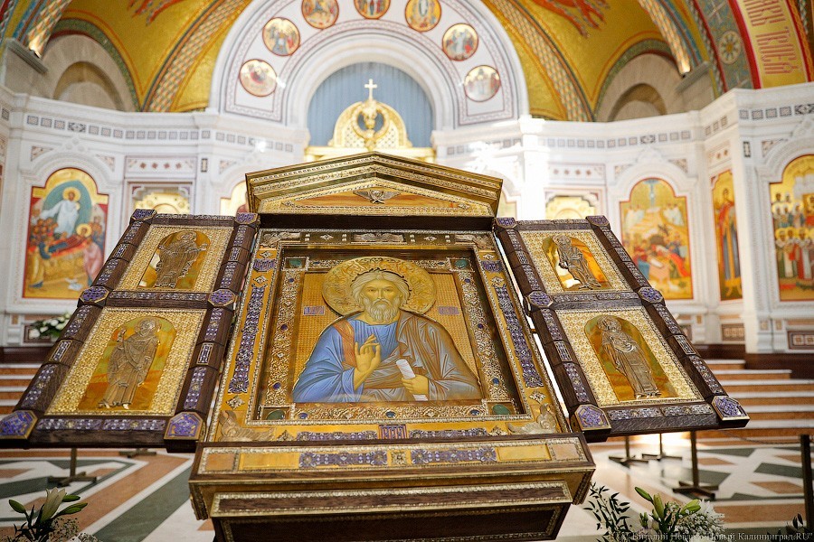 Образ апостола: в храм Христа Спасителя привезли главную икону ВМФ (фото)
