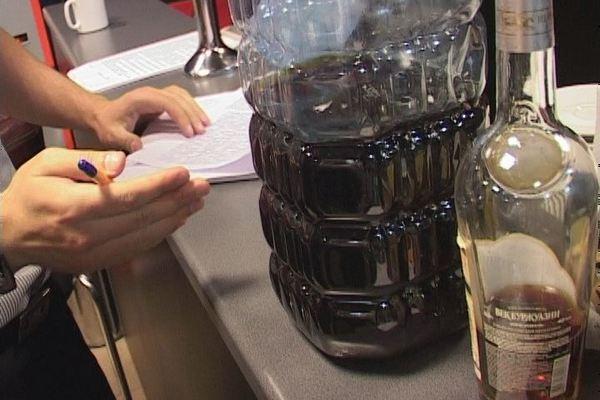 За ночь полицейские закрыли в Калининграде 20 подпольных казино, изъято 340 тыс рублей (+фото)