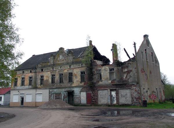 Москвичи пытаются по объявлению в газете продать кирху в Славском районе (+фото)