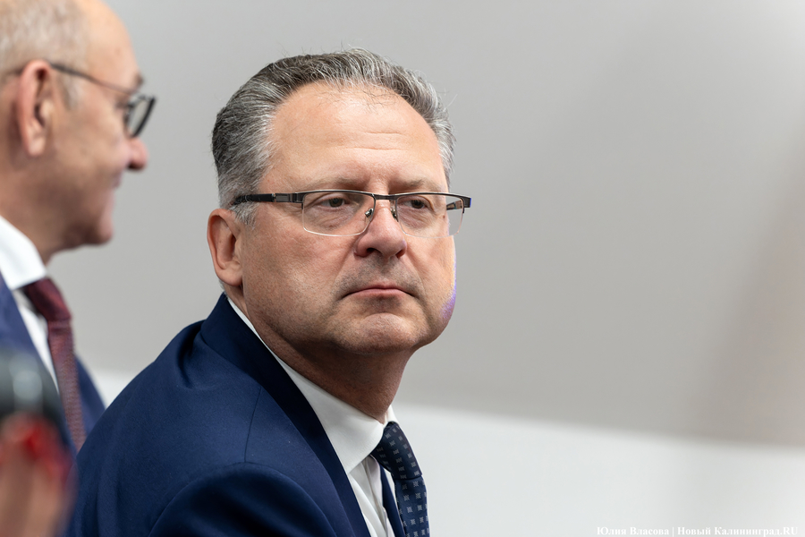 Максим Коломиец ушёл с поста главы администрации Гвардейского округа (видео)