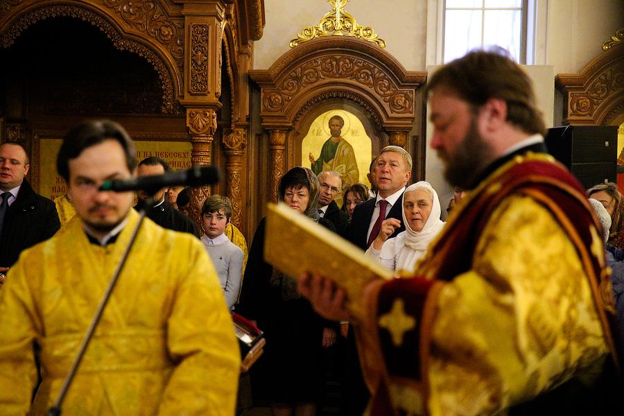 Орден за храм: что Патриарх шепнул на ухо Ярошуку на торжественной службе