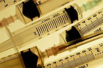 Ветстанция: вакцина от бешенства защищает человека на 100% в течение года