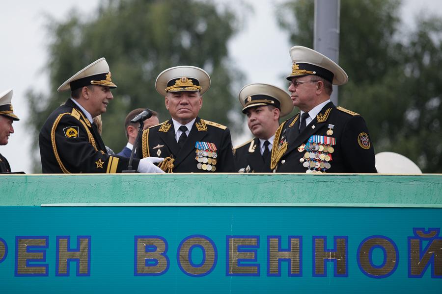 На верность Родине: 300 курсантов БВМИ приняли военную присягу