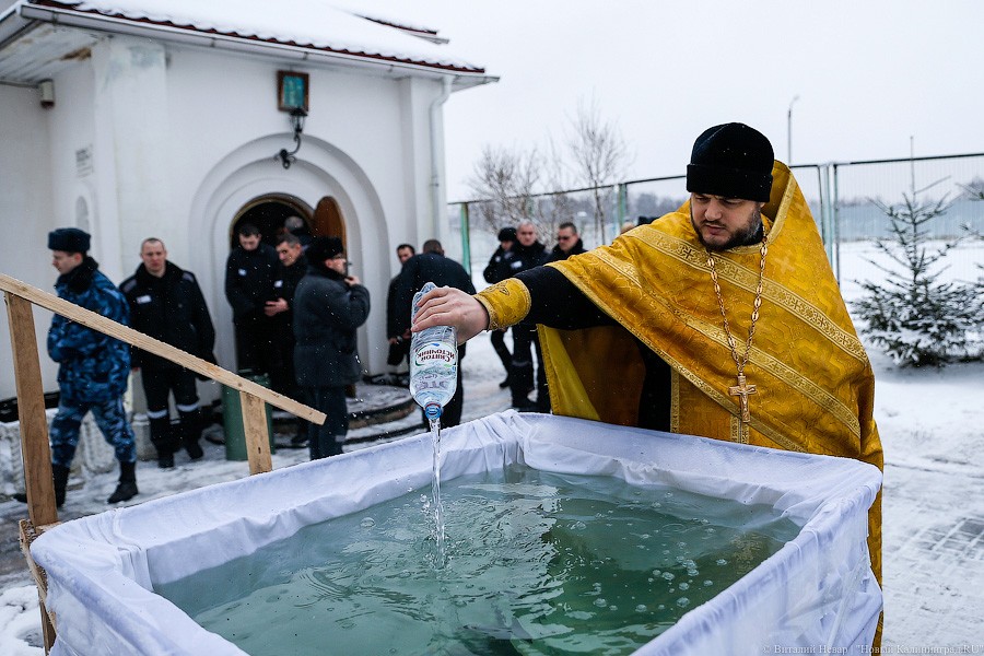 Купания строгого режима: что на Крещение происходило в калининградской колонии