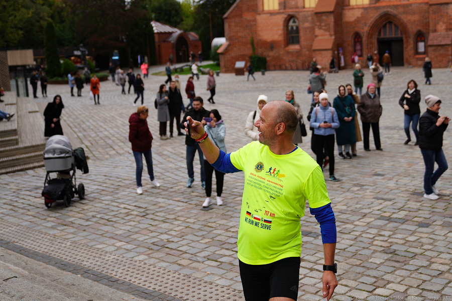 Бежим, чтобы помочь ходить: атлеты преодолели 717 км от Берлина ради детей с ДЦП