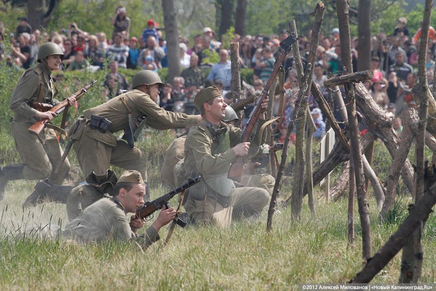 «Ещё одна победа»: фоторепортаж с реконструкции штурма форта №5