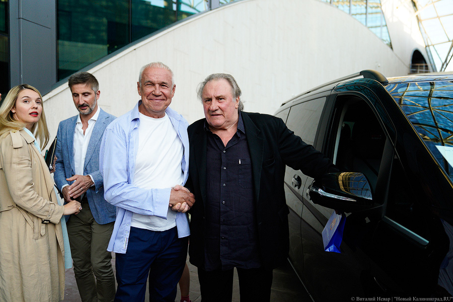 Жерар Депардье выступил на открытии кинофестиваля «Балтийские дебюты» (фото)