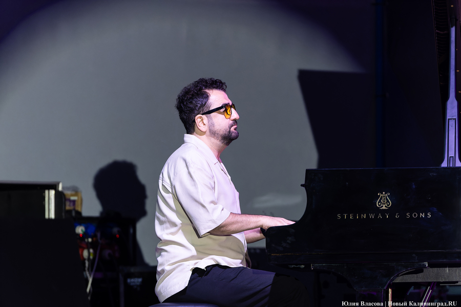 Дикие пляски цыганских шляпников: оглушительное закрытие «Калининград Сити Джаза» (фото)