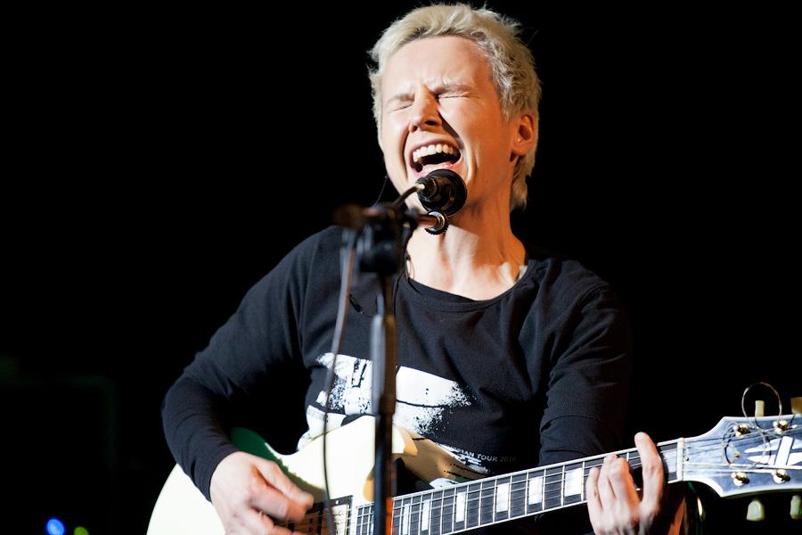 «Белая песня»: фоторепортаж с концерта Светланы Сургановой