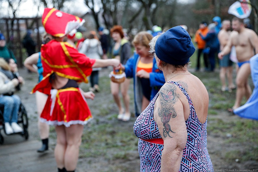 Холодный мир: на Шенфлизе прошли купания польских и калининградских моржей (фото)