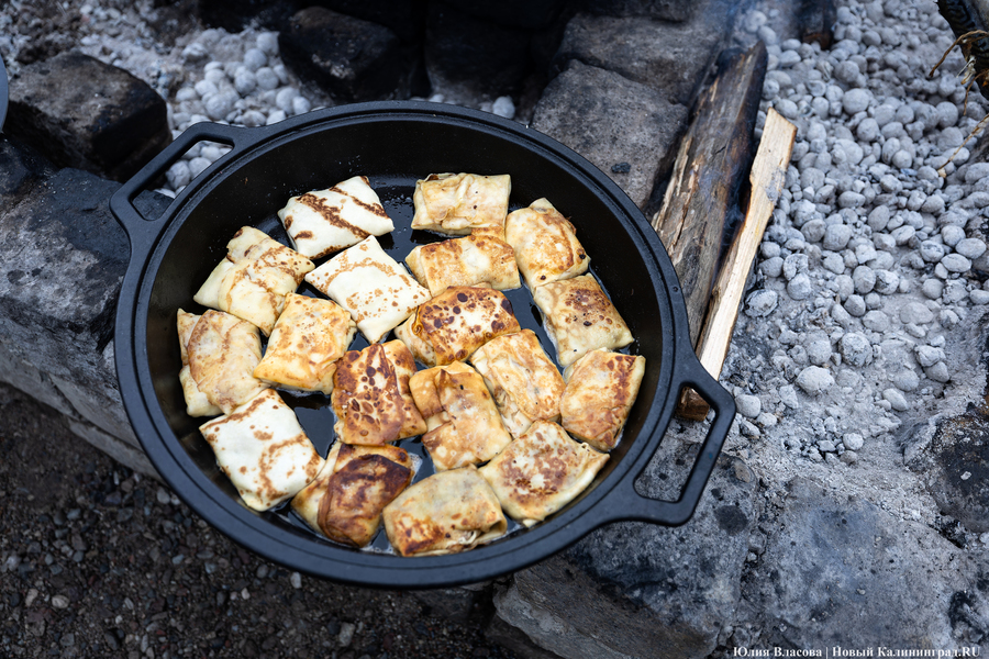 Блины, пляски и огонь: как отпраздновали Масленицу в поселении викингов «Кауп»