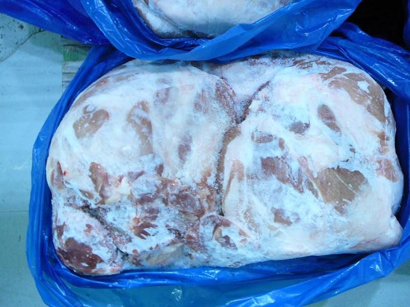 Уроженец Азербайджана пытался нелегально ввезти в область 600 кг польского мяса