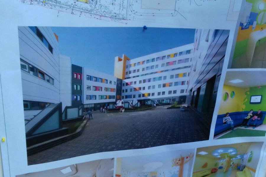 Власти обещают отторговать новый корпус детской больницы до конца года