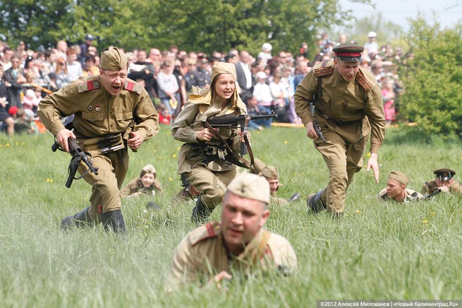«Ещё одна победа»: фоторепортаж с реконструкции штурма форта №5