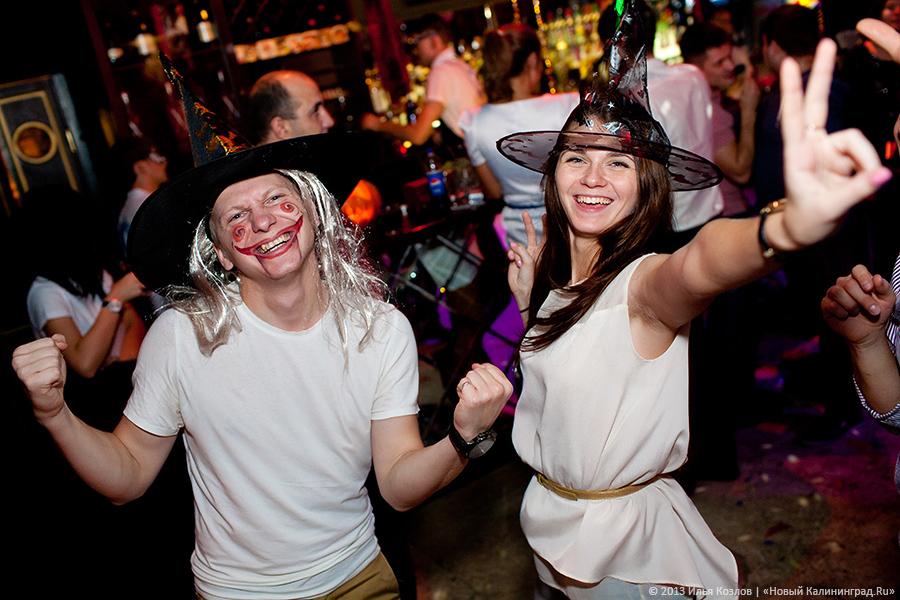 Странные танцы: в клубе «Exclusive» отметили Хеллоуин