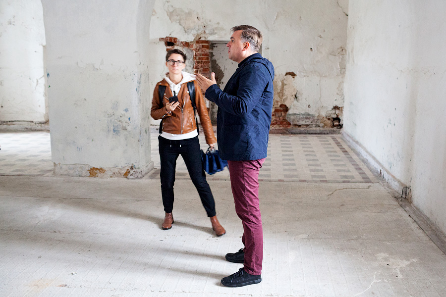 «У нас здесь не Алькатрас»: как сегодня выглядит замок Тапиау и что ждёт бывшую тюрьму (фото)