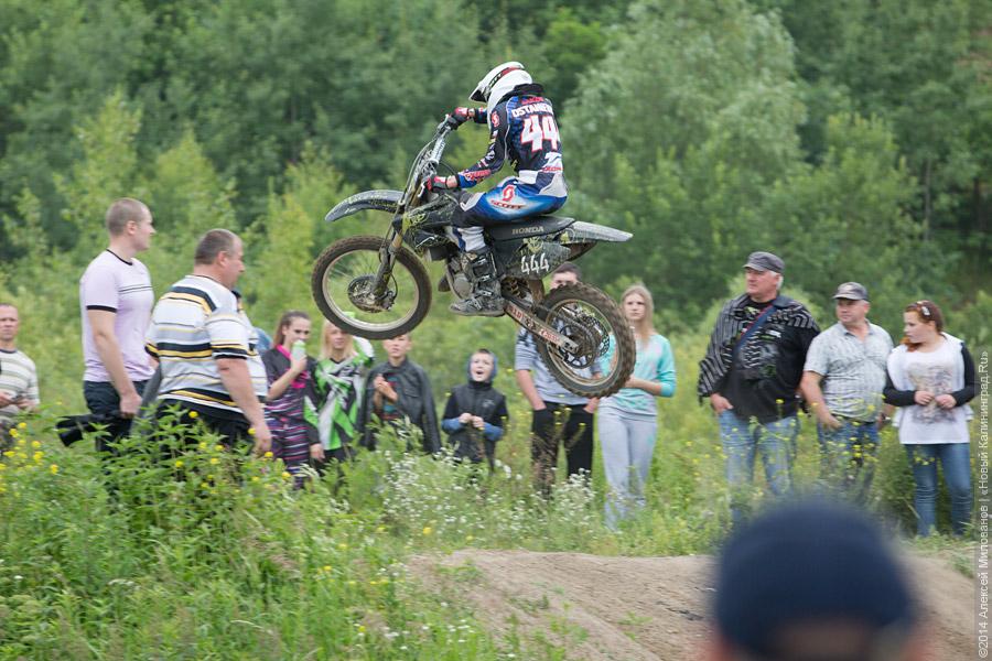 И женщины, и дети: мотокросс на Северной горе