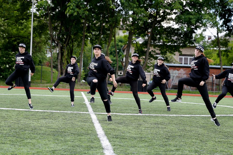 Под шоу барабанщиц: в Калининграде стартовал набор волонтеров для ЧМ-2018