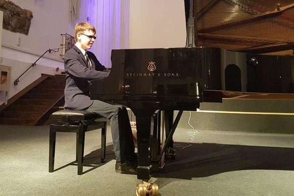 В филармонии состоится концерт в поддержку юного музыканта Никиты Плетнева