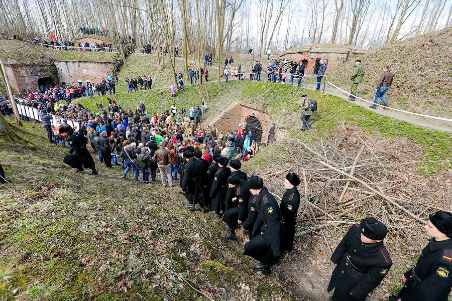 Снова взяли Кёнигсберг: как прошла реконструкция сражения у форта №5