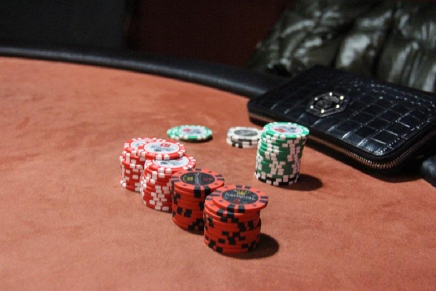 В Калининграде полиция накрыла подпольное казино (фото)