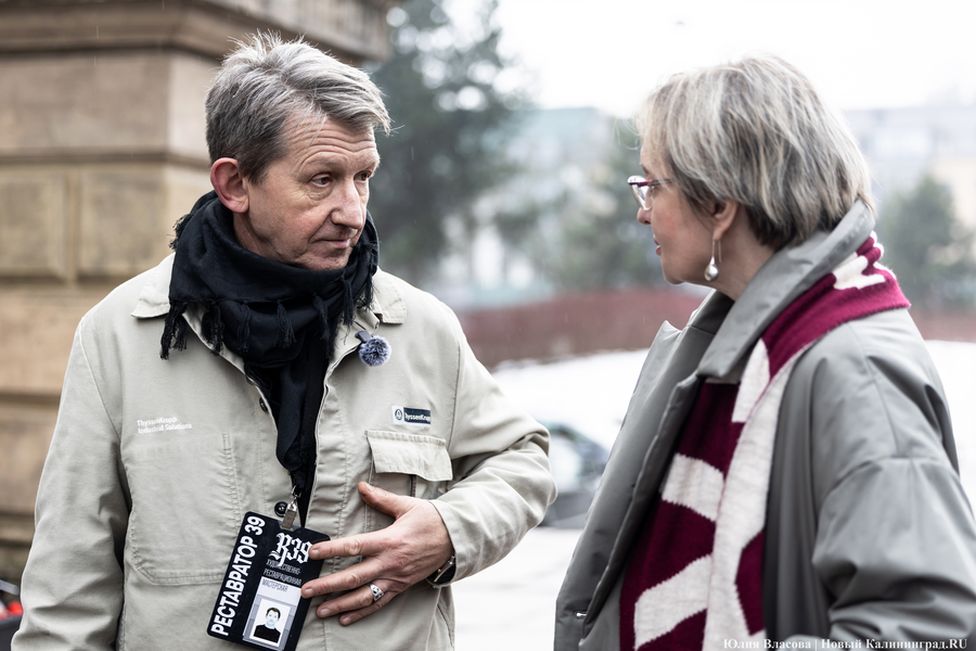 Восстановить и сохранить: скульптуры львов у бывшей биржи готовят к реставрации