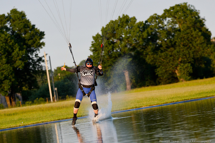 Люди как птицы: под Калининградом прошел этап Кубка России по купольному пилотированию (фото)