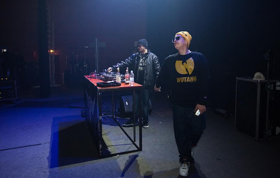 «Суровый рэп»: фоторепортаж с концерта группы Triagrutrika