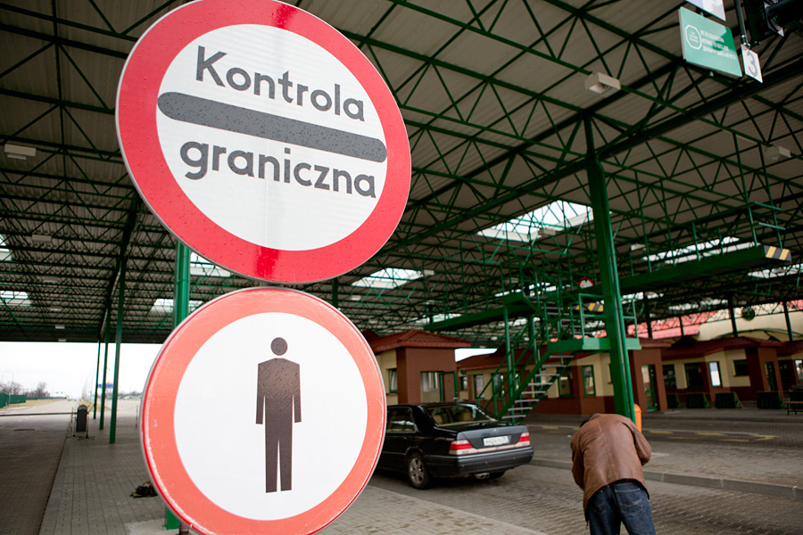 В Польше на границе задержали контрабанду сигарет на 8,2 млн евро